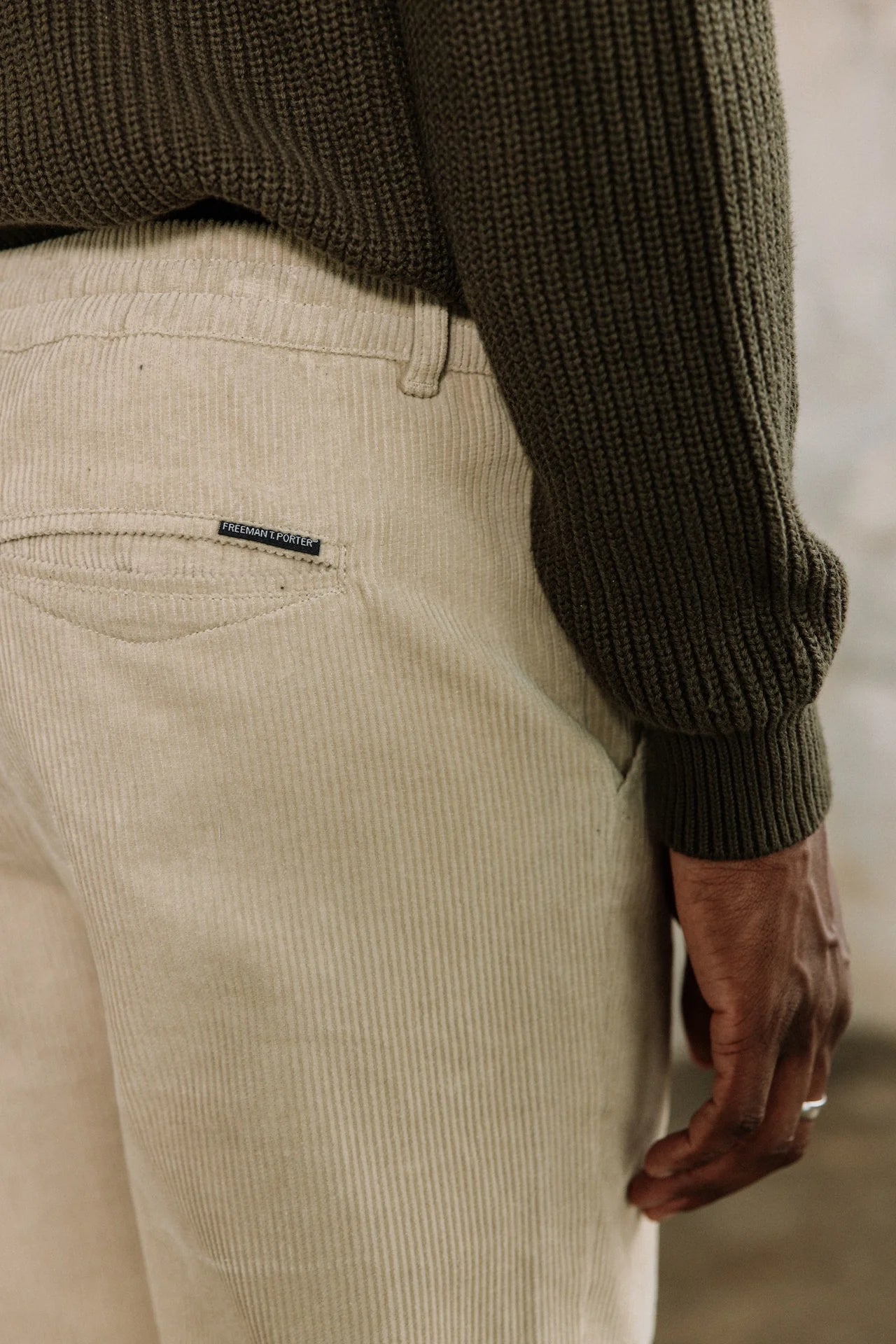 PANTALON FREEMANT.PORTER DERK CORDUROY
