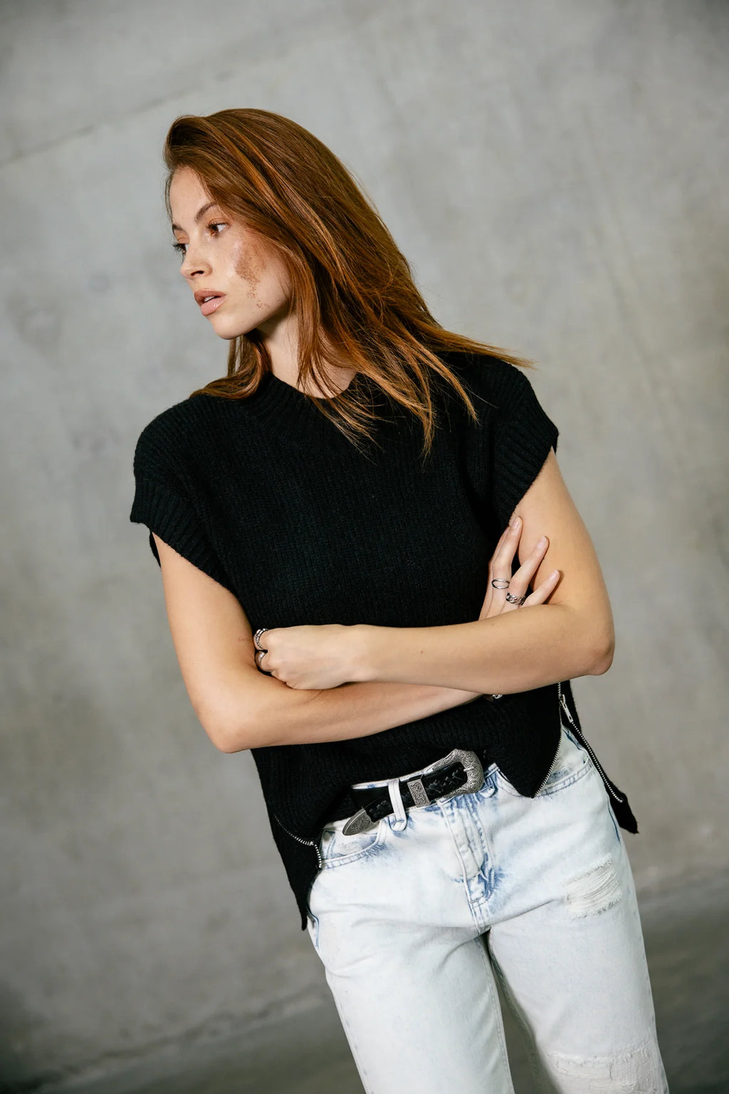 PULL SANS MANCHE FREEMANT.PORTER