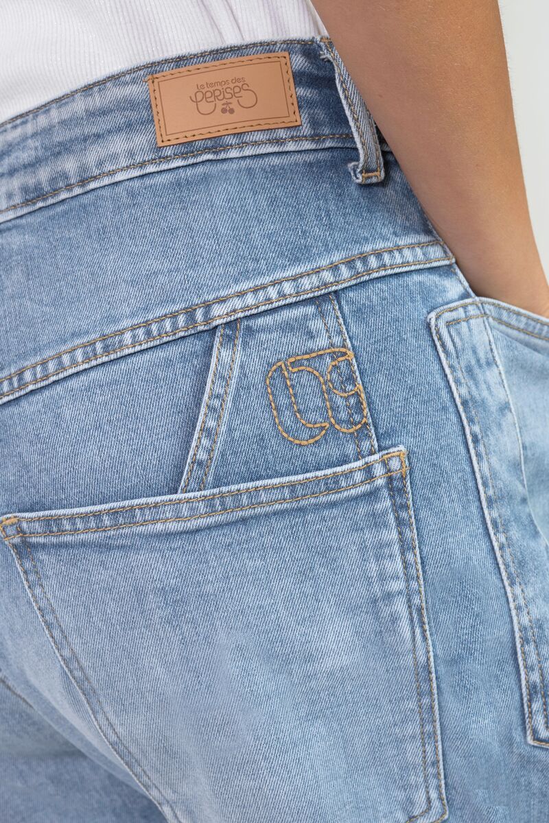 Jean le temps des cerises femme Madie balloon