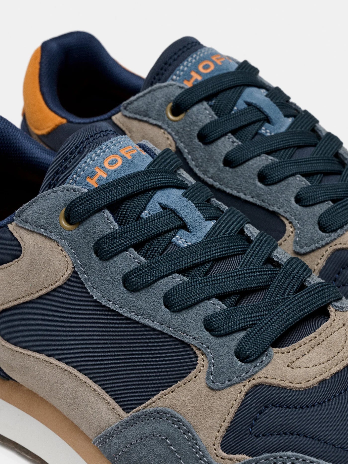 Basket HOFF VENICE sneaker rétro vue arrière avec logo