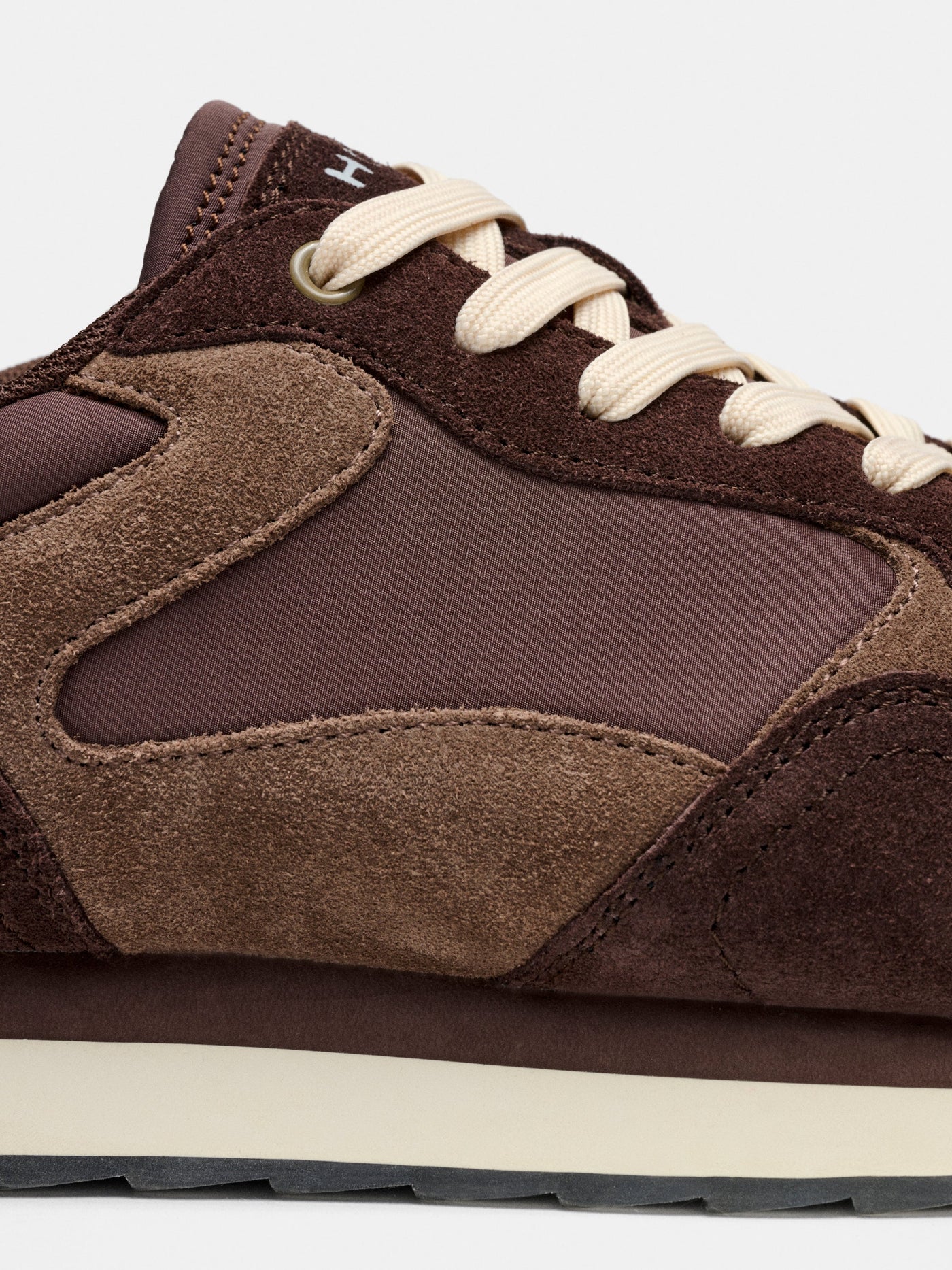 Basket HOFF MUNICH sneaker rétro vue alternative détails