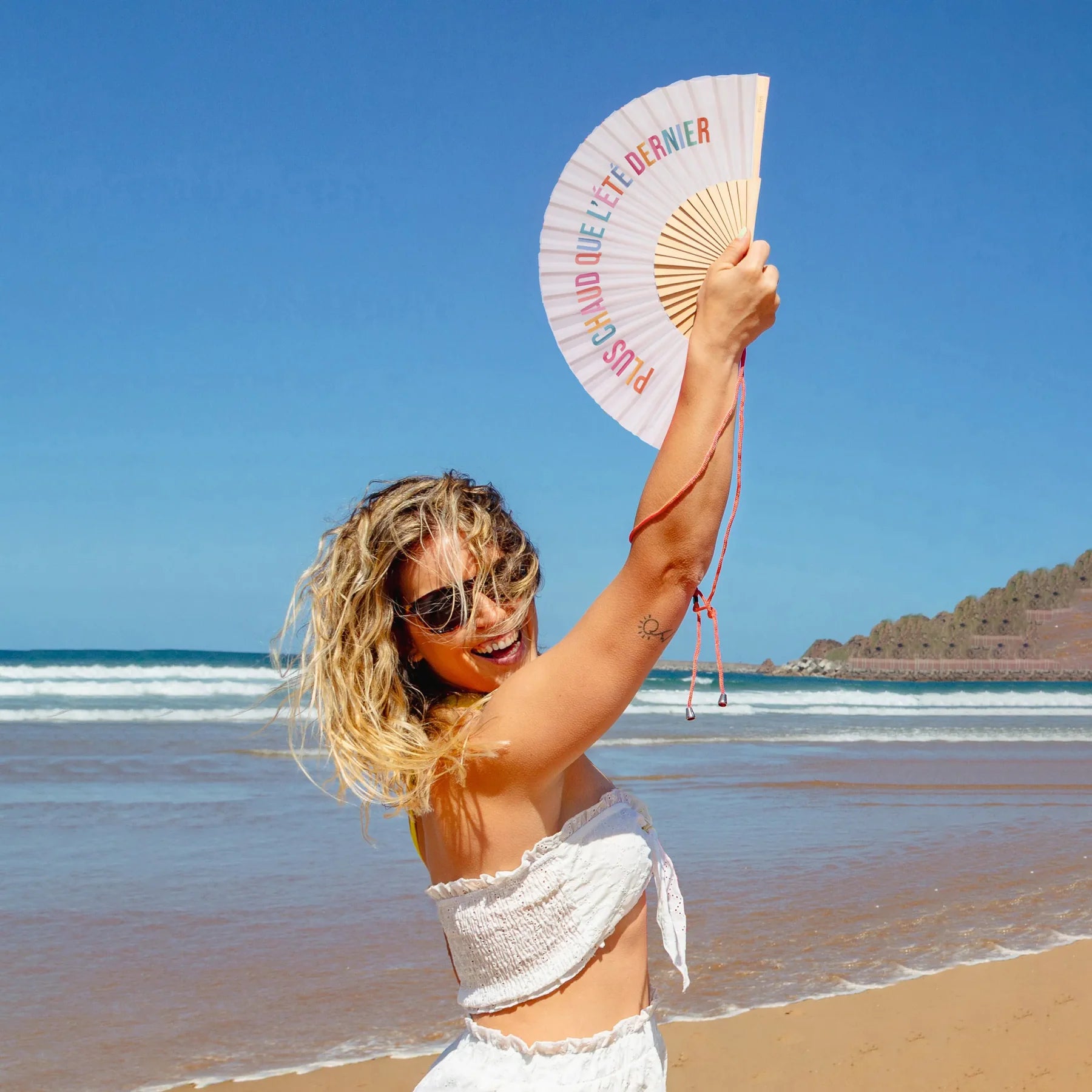 Éventail Fisura "Plus hot que l'été dernier"