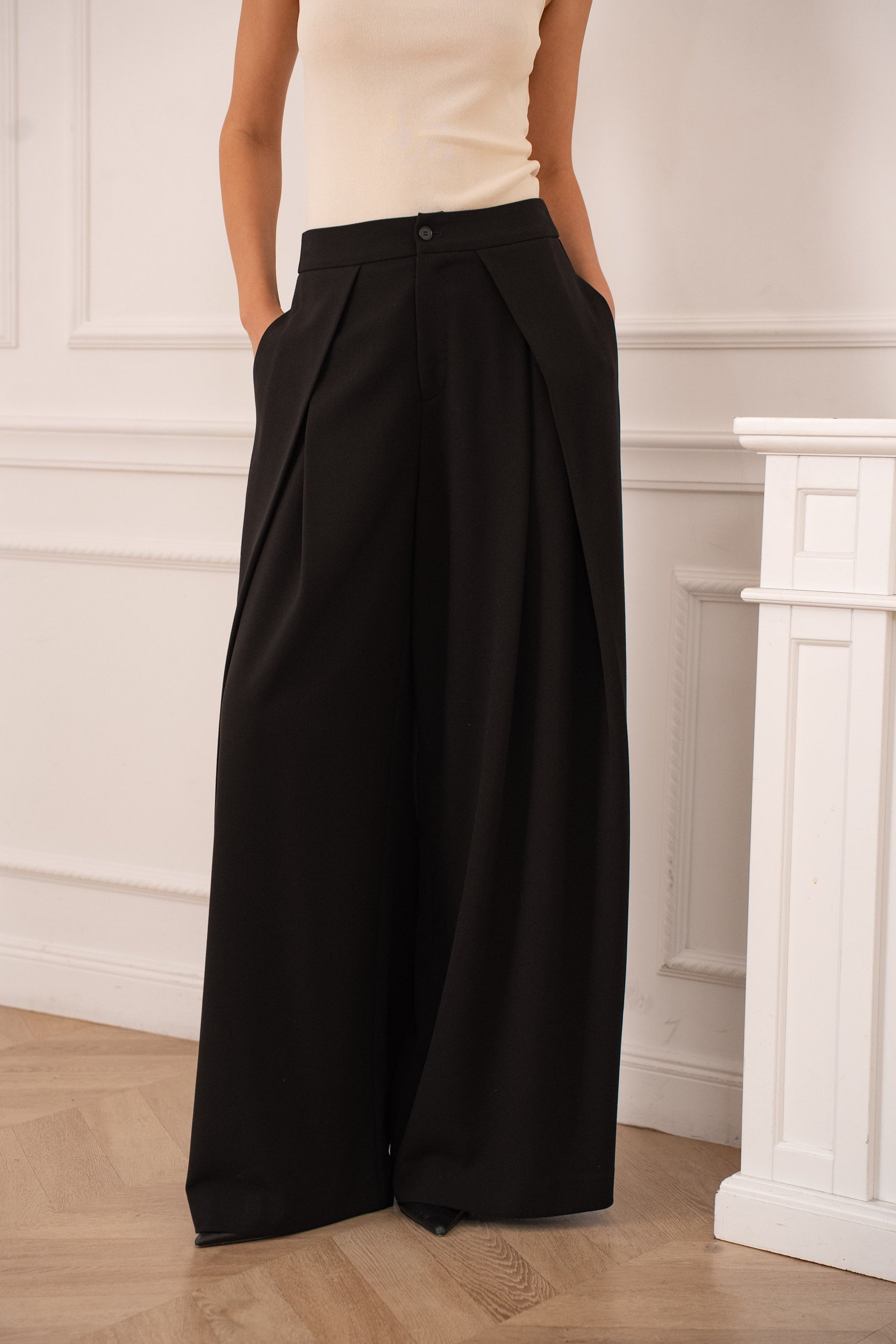 Pantalon à plis femme Wide leg (jambes larges)