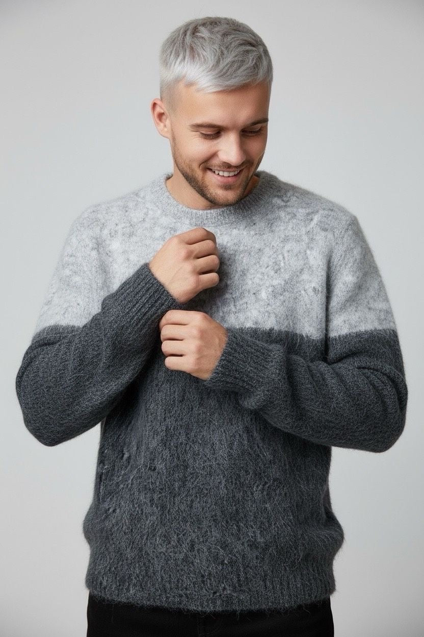 Pull col rond bicolore noir gris maille duveteuse