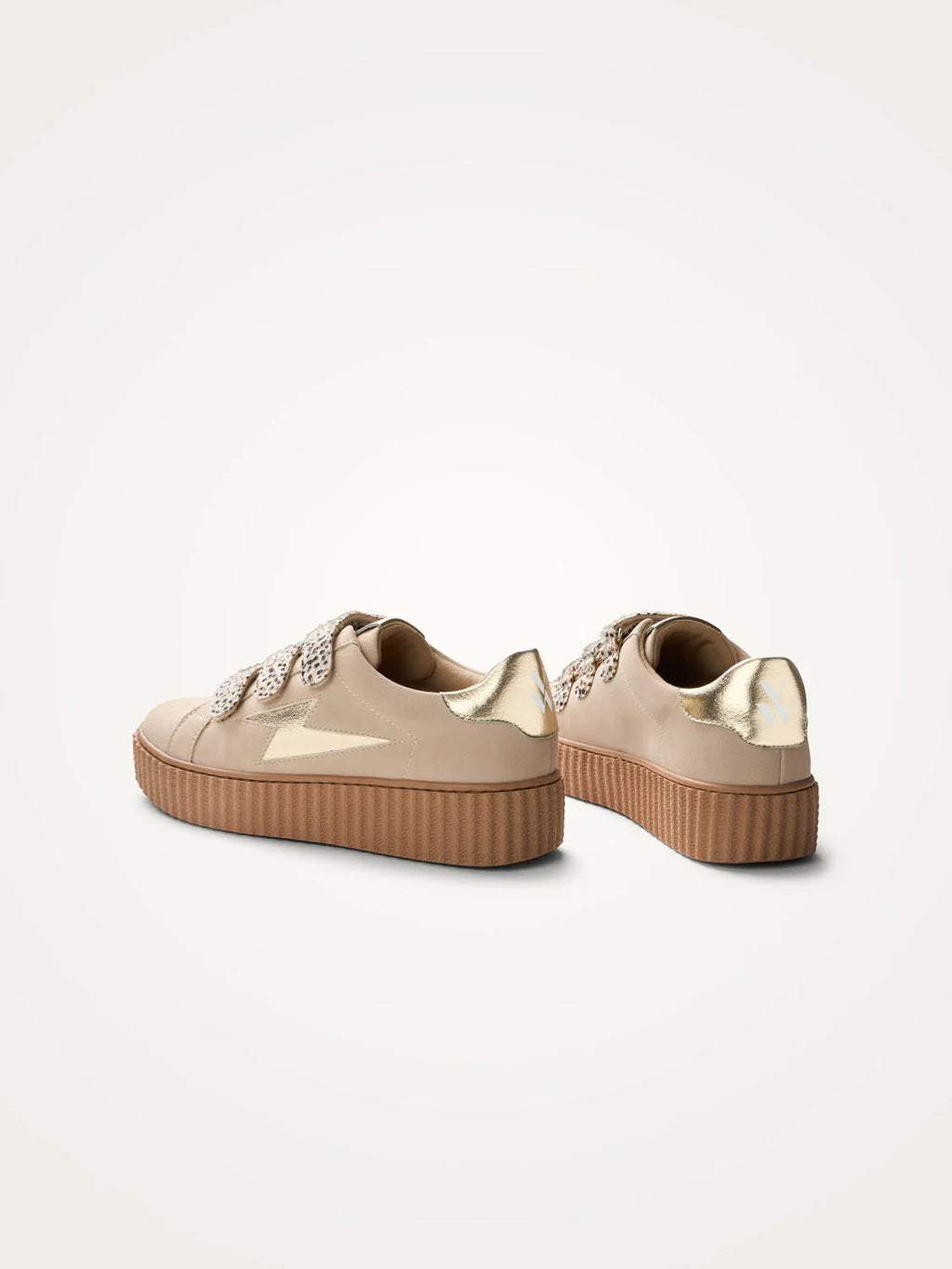 Baskets Vanessa wu ABY vue arrière patch doré et scratch léopard