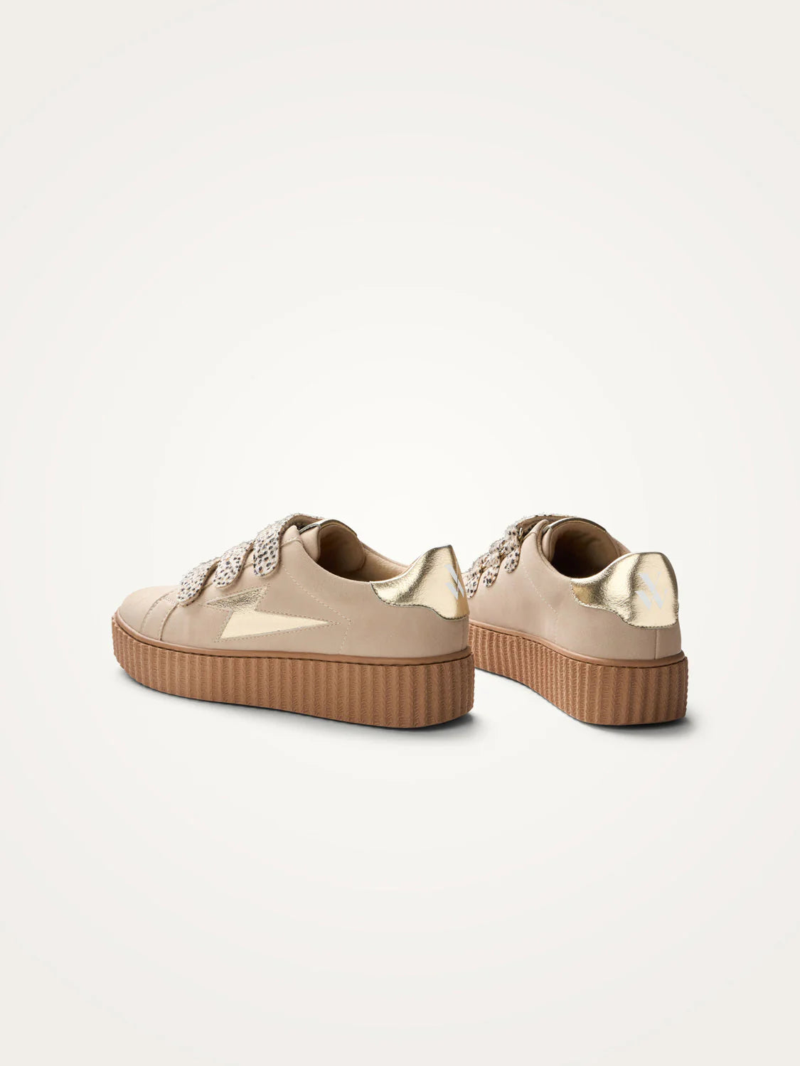 Baskets Vanessa wu ABY vue arrière patch doré et scratch léopard