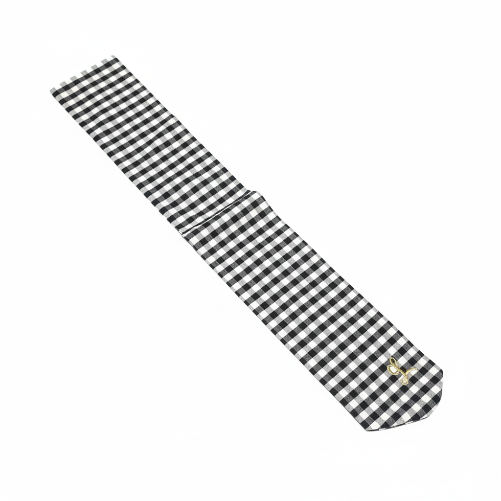 Bandeau vichy noir et blanc posé fond blanc