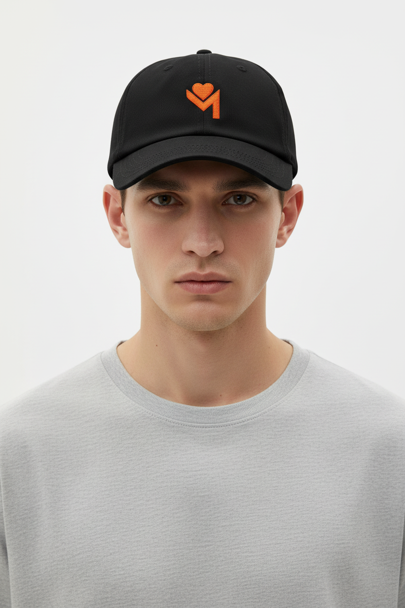 Casquette noire portée homme