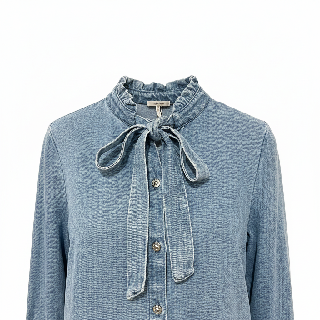 Détail col à volants