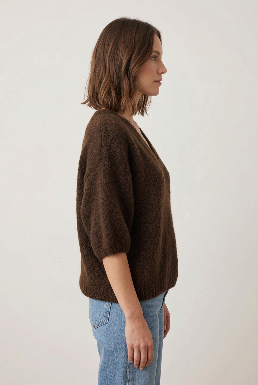 Pull Maëlys marron de profil