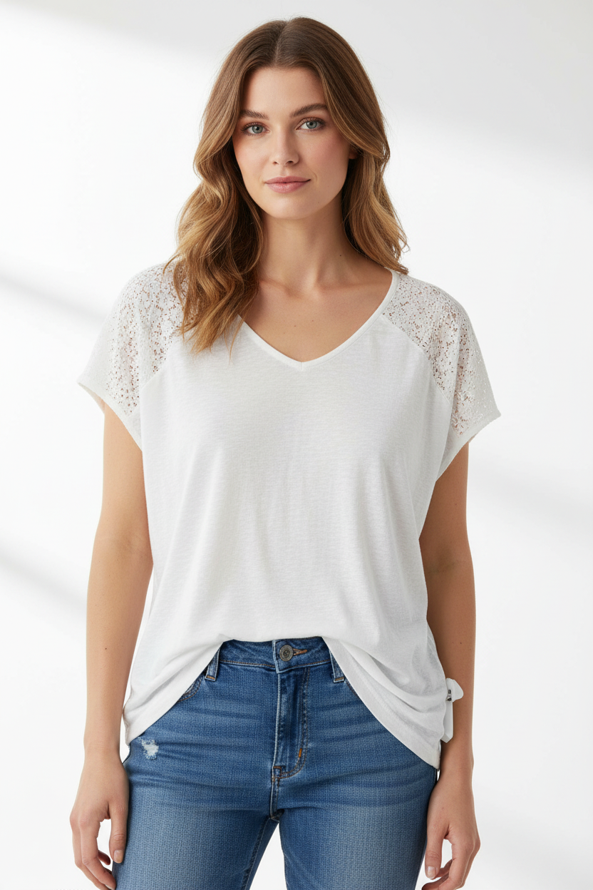 T-shirt blanc vue de face - cadrage serré