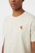 T-shirt porté gros plan